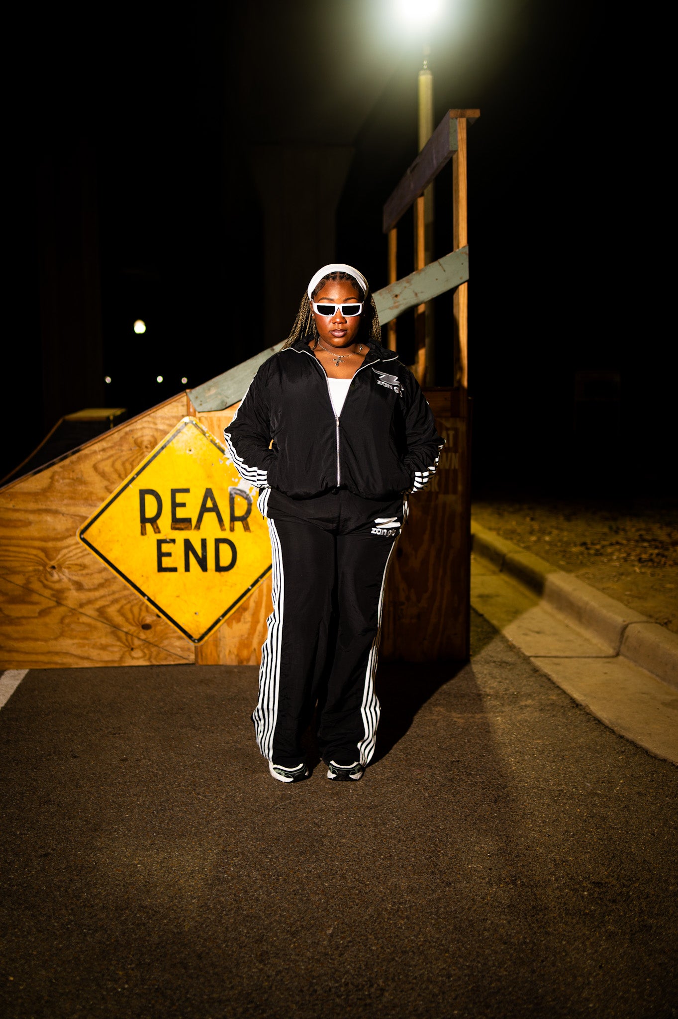 BLCK & WHITE WNDBRKR